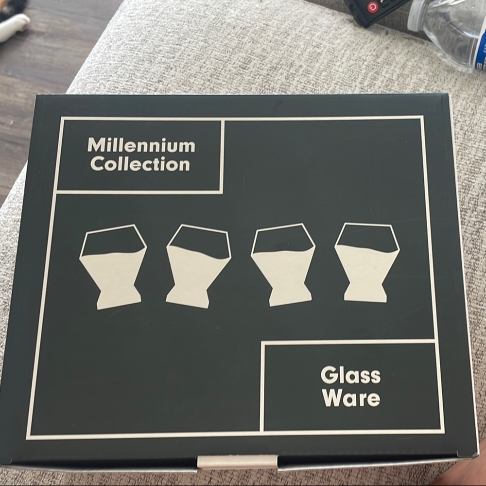 Glass Ware Set - Elegant Black